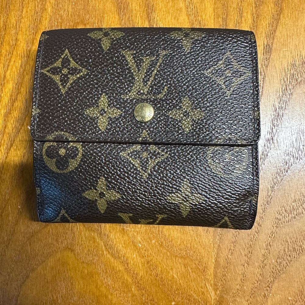 Authentic Louis Vuitton compact wallet